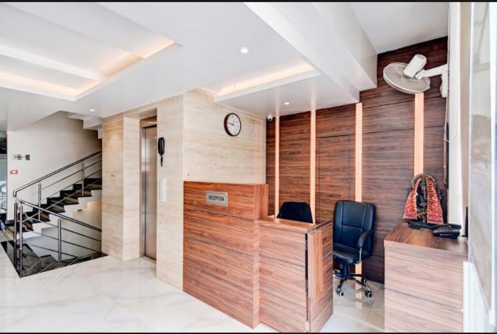 Triton Inn Lucknow Exterior photo